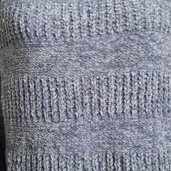 C Sweater top - Picture 4 of 9